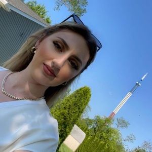 Meet your Posher, Arbërie